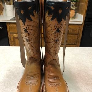 Youth size 2 Olathe Boots